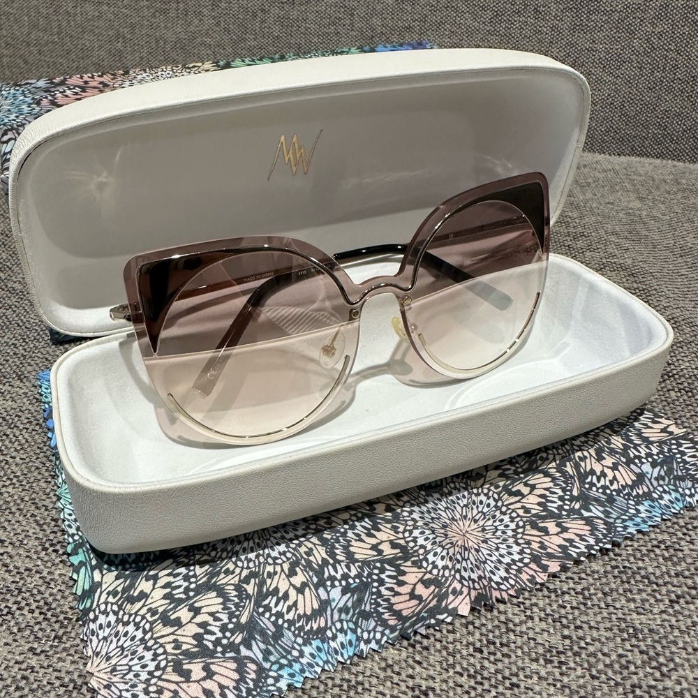 Linda Farrow x Matthew Williamson cat eye sunglasses.